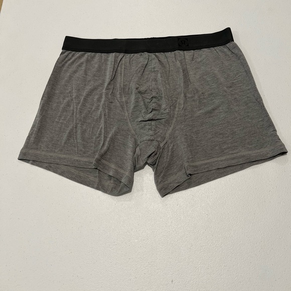 Lululemon men's grey boxer  size XL - Picture 1 of 7
